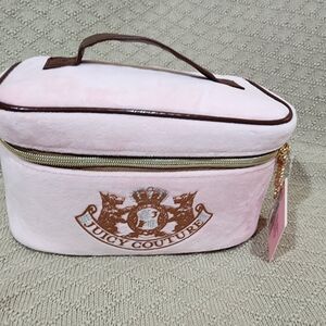 JUICY COUTURE Makeup Bag /Travel Cosmetic Case Pink Velour NWT